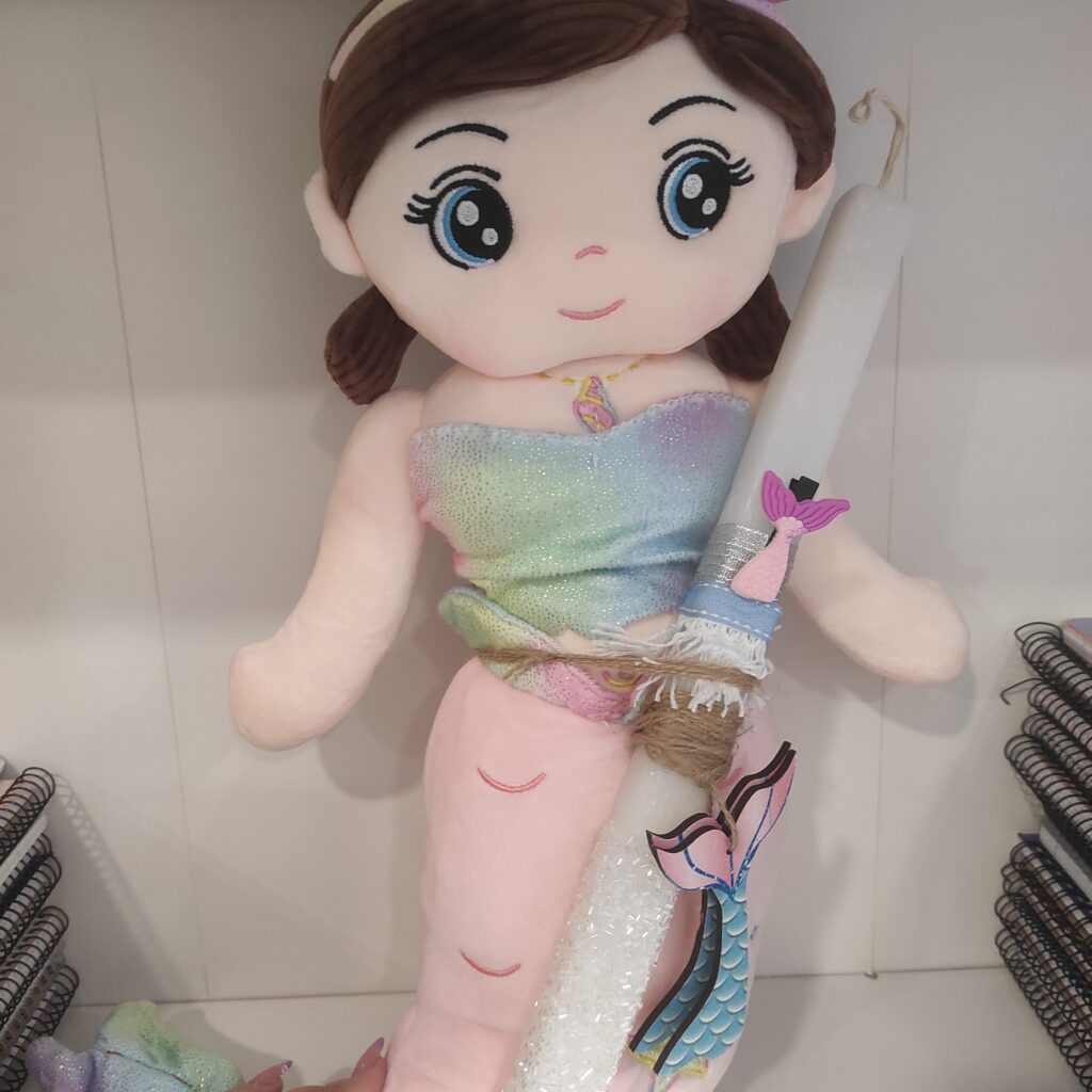 ΛΑΜΠΑΔΑ ΓΟΡΓΟΝΑ ΜΑΖΙ ΜΕ ΛΟΥΤΡΙΝΟ