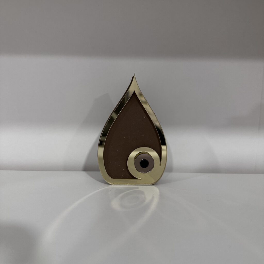 ΣΤΑΓΟΝΑ ΞΥΛΙΝΗ ΣΟΚΟΛΑ ΜΕ ΧΡΥΣΟ ΠΕΡΙΓΡΑΜΜΑ